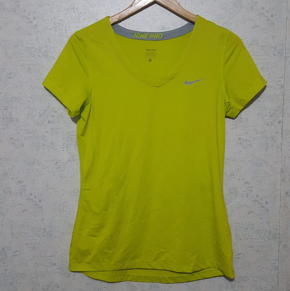 NWOT NIKE Golf Shirt